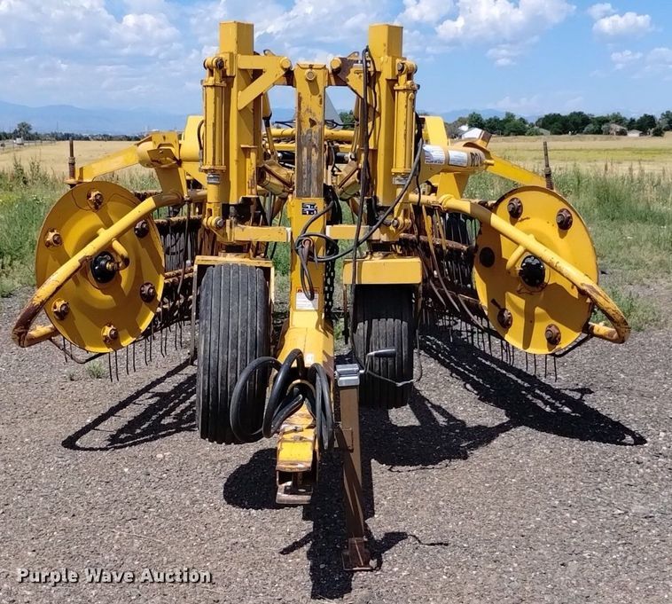 image for item LP9650 Vermeer R24A  hay rake