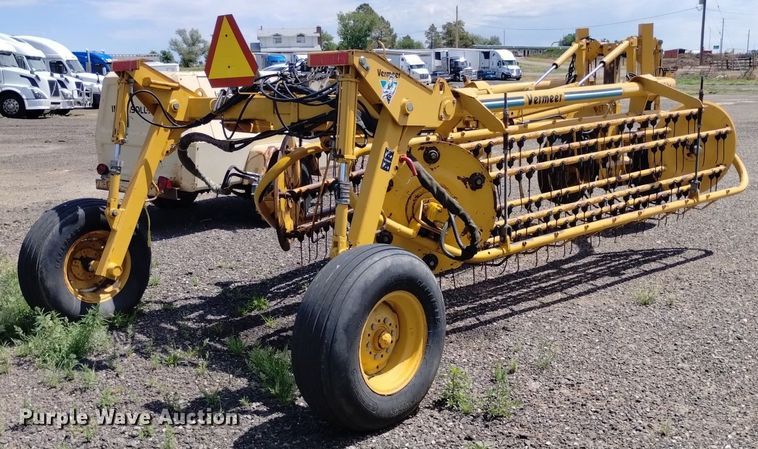 image for item LP9650 Vermeer R24A  hay rake
