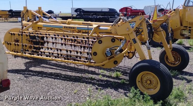 image for item LP9650 Vermeer R24A  hay rake