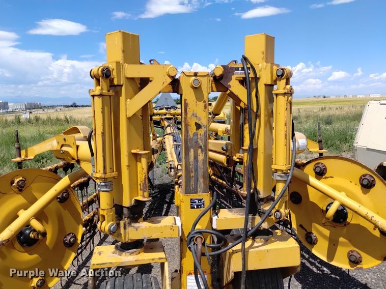 image for item LP9650 Vermeer R24A  hay rake