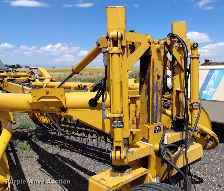image for item LP9650 Vermeer R24A  hay rake