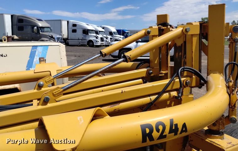 image for item LP9650 Vermeer R24A  hay rake