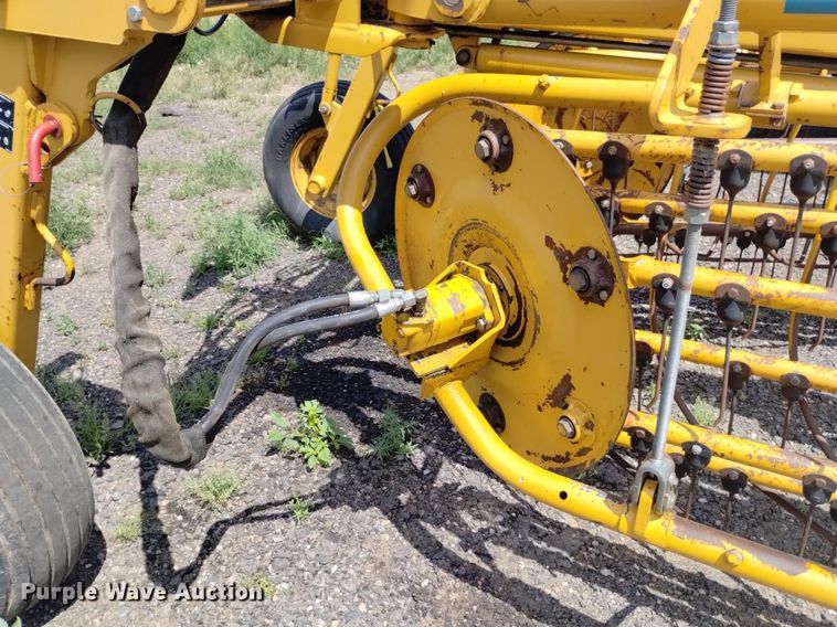 image for item LP9650 Vermeer R24A  hay rake