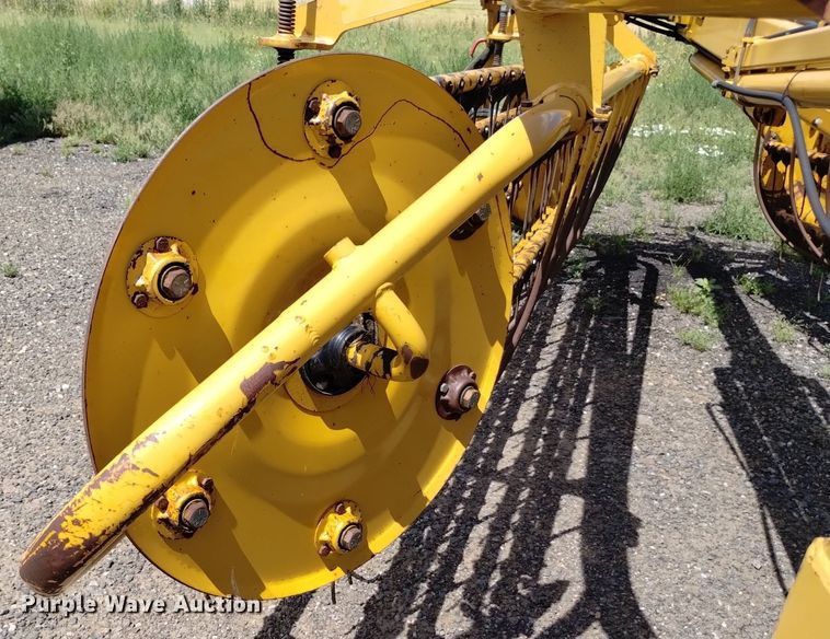 image for item LP9650 Vermeer R24A  hay rake