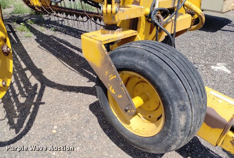 image for item LP9650 Vermeer R24A  hay rake