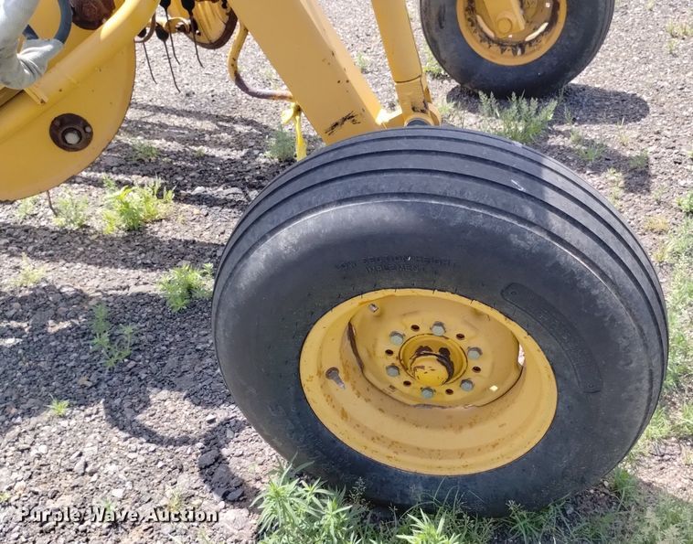 image for item LP9650 Vermeer R24A  hay rake