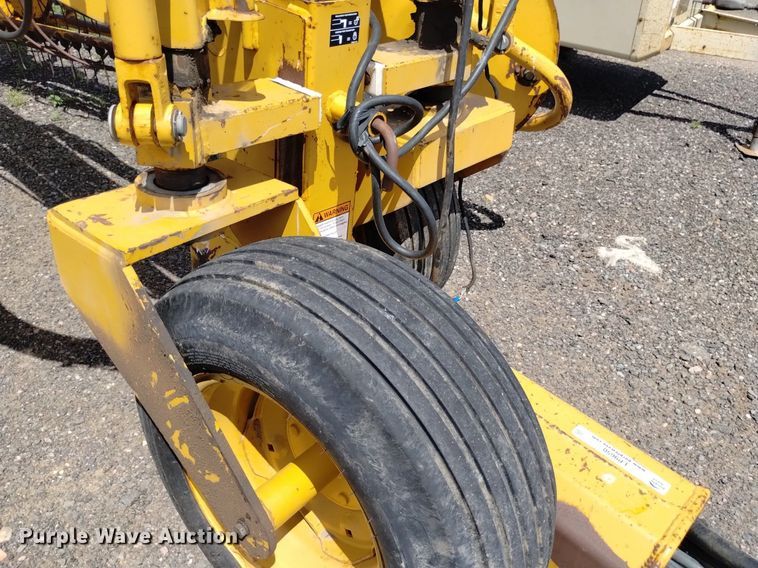image for item LP9650 Vermeer R24A  hay rake