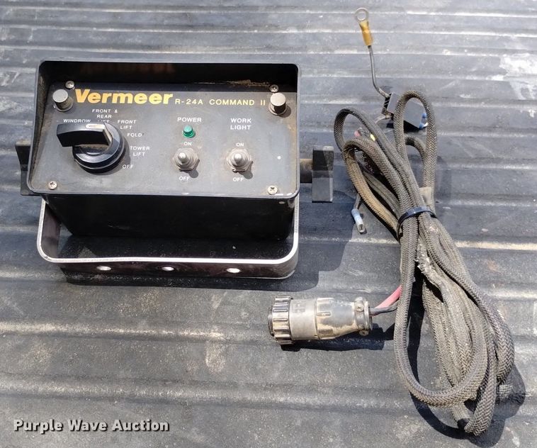 image for item LP9650 Vermeer R24A  hay rake