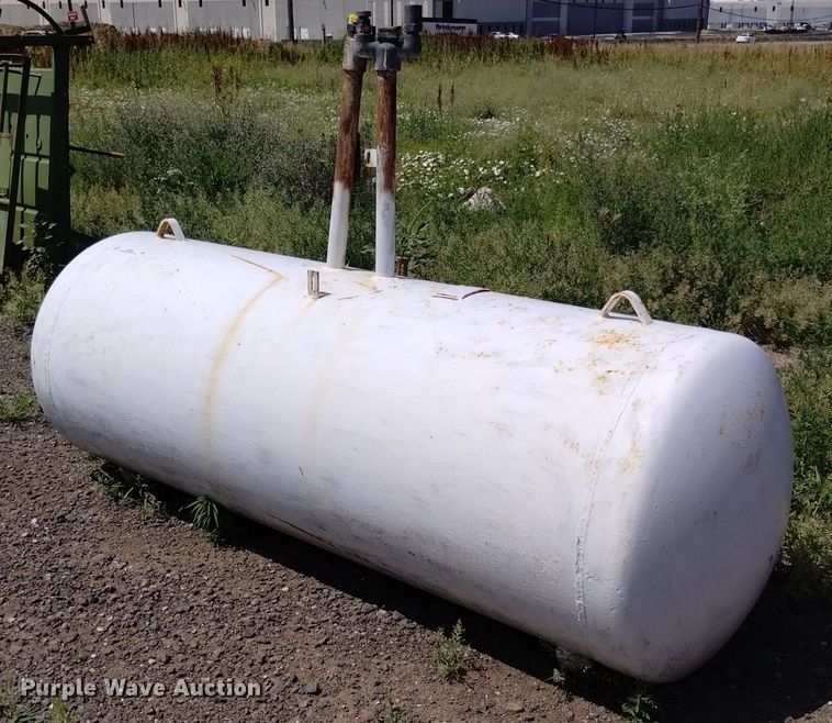 image for item LP9652 McNamar  propane tank