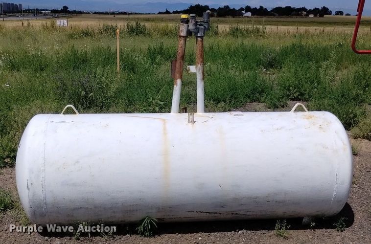 image for item LP9652 McNamar  propane tank