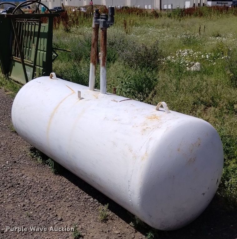 image for item LP9652 McNamar  propane tank