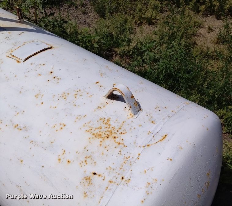 image for item LP9652 McNamar  propane tank