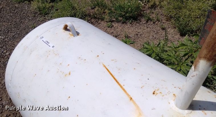 image for item LP9652 McNamar  propane tank