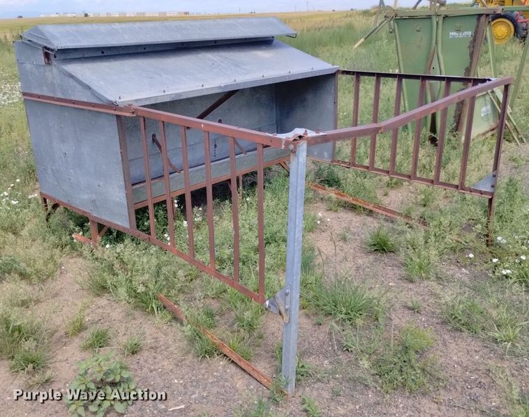 image for item LP9653 Livestock equipment