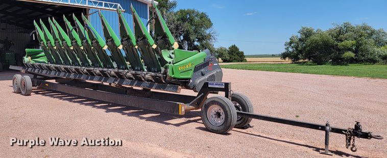 image for item LQ9049 2014 Capello Quasar F12  corn head with trailer