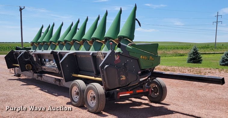 image for item LQ9049 2014 Capello Quasar F12  corn head with trailer