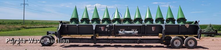 image for item LQ9049 2014 Capello Quasar F12  corn head with trailer