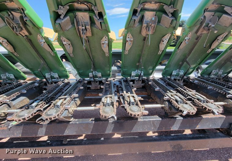 image for item LQ9049 2014 Capello Quasar F12  corn head with trailer