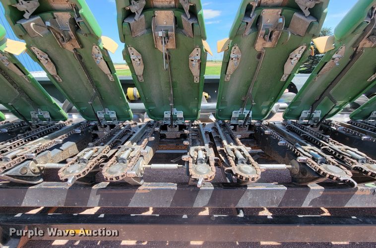 image for item LQ9049 2014 Capello Quasar F12  corn head with trailer