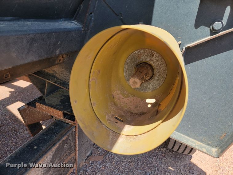 image for item LQ9049 2014 Capello Quasar F12  corn head with trailer