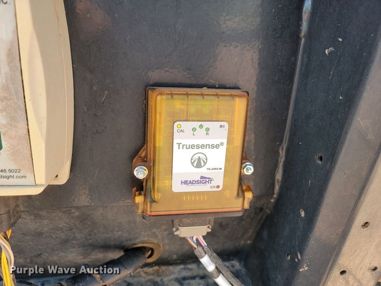 image for item LQ9049 2014 Capello Quasar F12  corn head with trailer