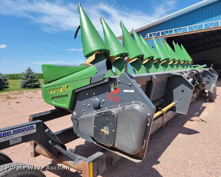 image for item LQ9049 2014 Capello Quasar F12  corn head with trailer