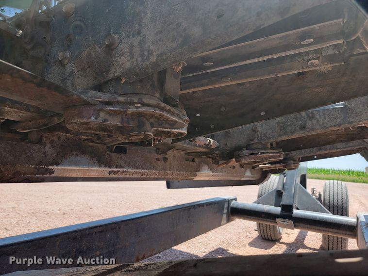 image for item LQ9049 2014 Capello Quasar F12  corn head with trailer