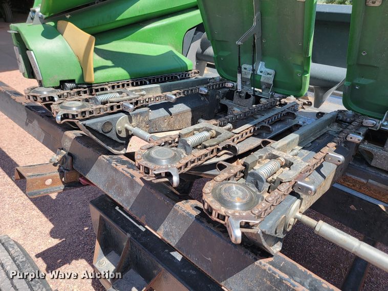 image for item LQ9049 2014 Capello Quasar F12  corn head with trailer