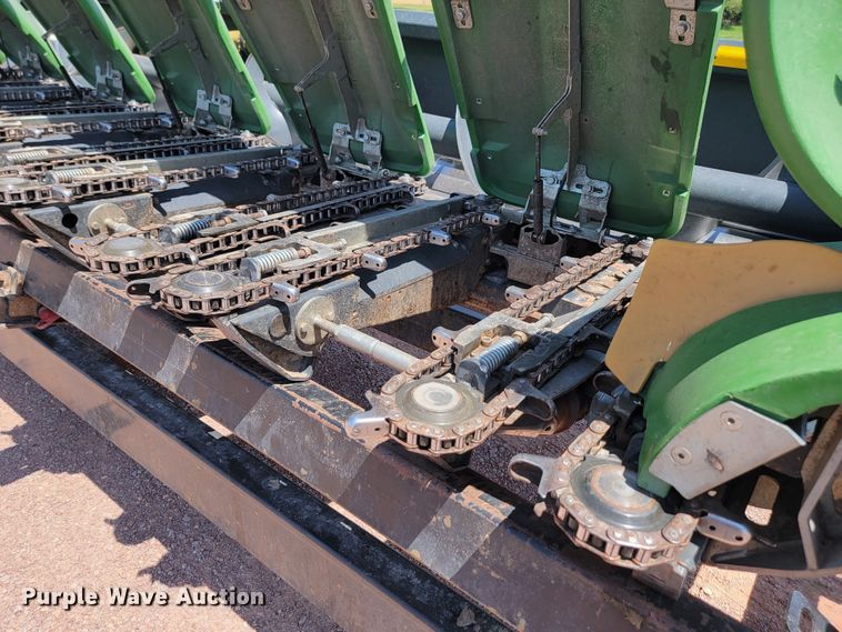 image for item LQ9049 2014 Capello Quasar F12  corn head with trailer