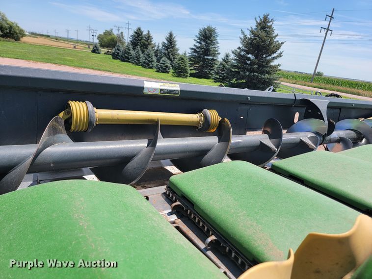 image for item LQ9049 2014 Capello Quasar F12  corn head with trailer