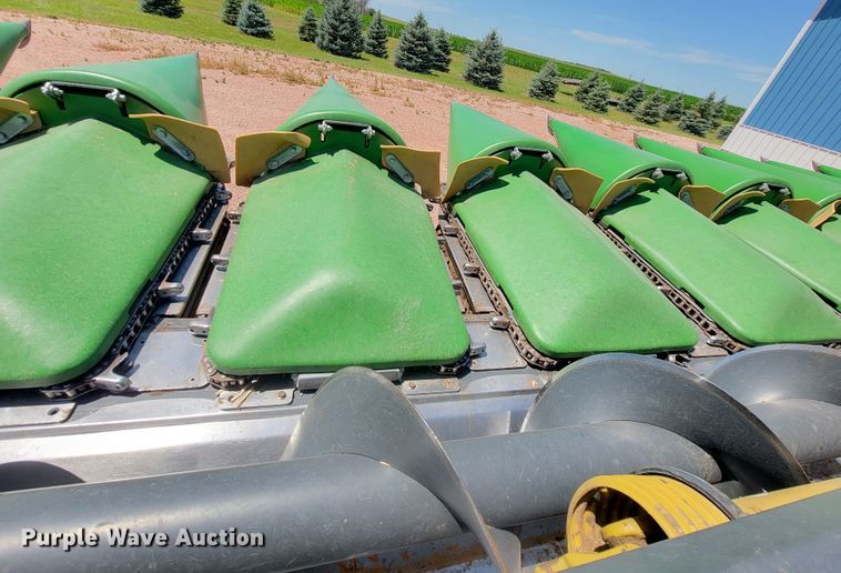 image for item LQ9049 2014 Capello Quasar F12  corn head with trailer