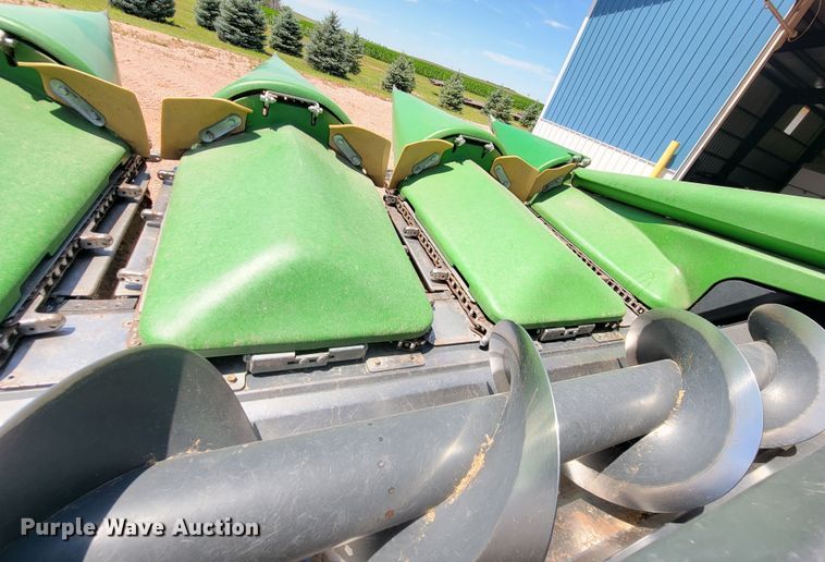 image for item LQ9049 2014 Capello Quasar F12  corn head with trailer