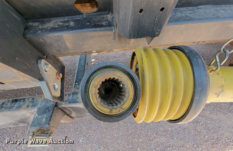 image for item LQ9049 2014 Capello Quasar F12  corn head with trailer