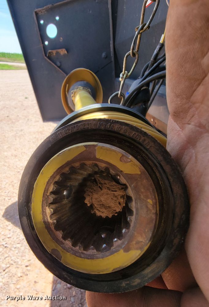 image for item LQ9049 2014 Capello Quasar F12  corn head with trailer