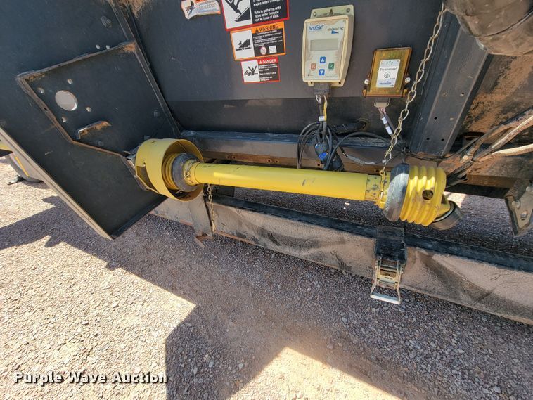 image for item LQ9049 2014 Capello Quasar F12  corn head with trailer