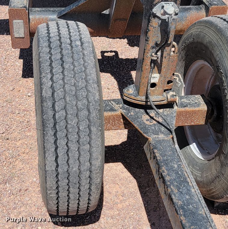 image for item LQ9049 2014 Capello Quasar F12  corn head with trailer