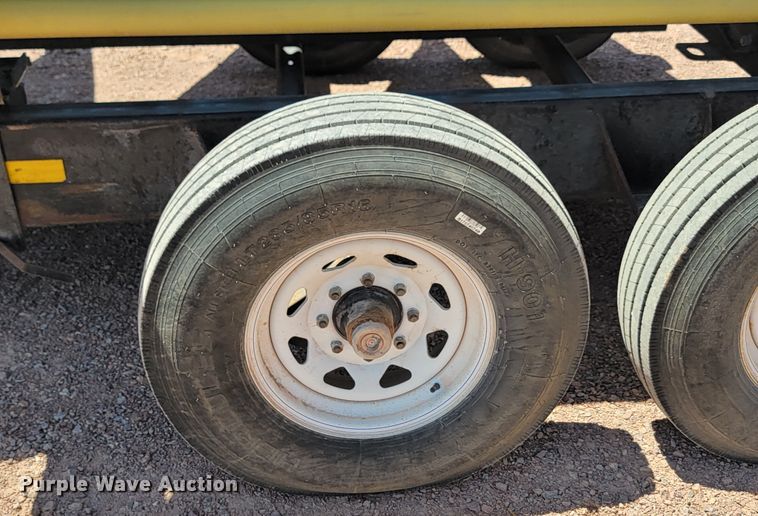 image for item LQ9049 2014 Capello Quasar F12  corn head with trailer