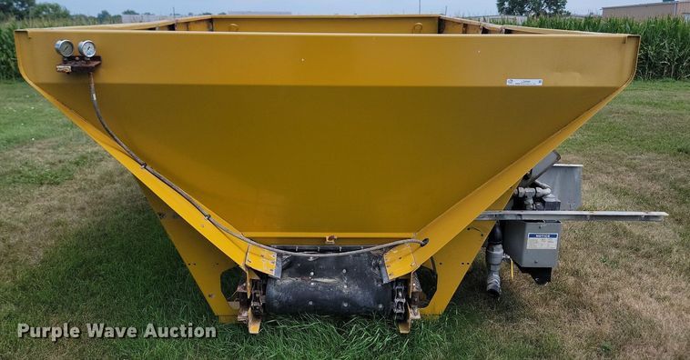 image for item LQ9060 New Leader L3220G4  spreader