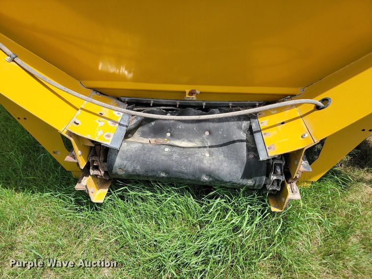 image for item LQ9060 New Leader L3220G4  spreader