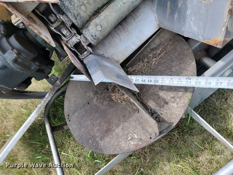 image for item LQ9060 New Leader L3220G4  spreader