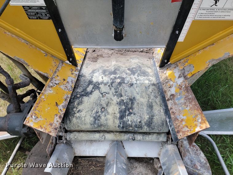 image for item LQ9060 New Leader L3220G4  spreader