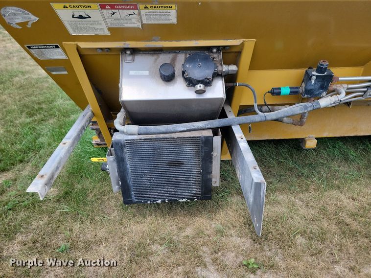 image for item LQ9060 New Leader L3220G4  spreader