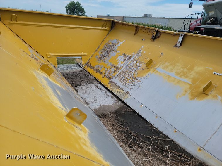 image for item LQ9060 New Leader L3220G4  spreader