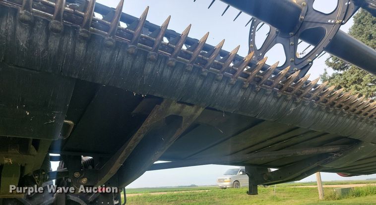 image for item LQ9063 2008 Case 2162  draper head