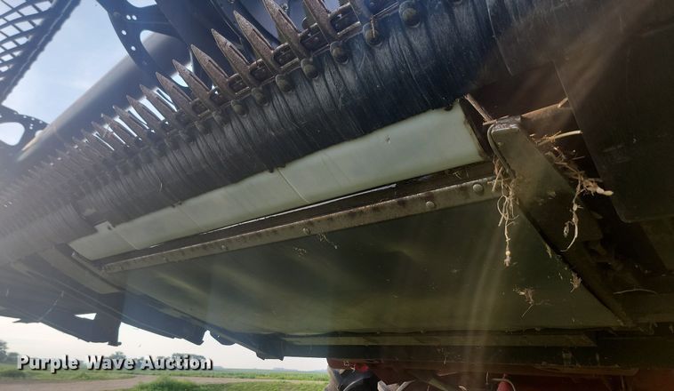 image for item LQ9063 2008 Case 2162  draper head