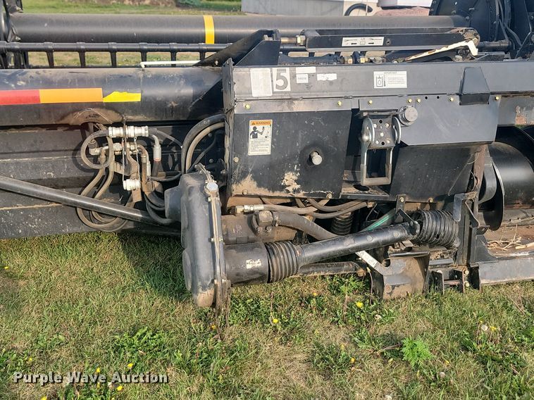 image for item LQ9063 2008 Case 2162  draper head