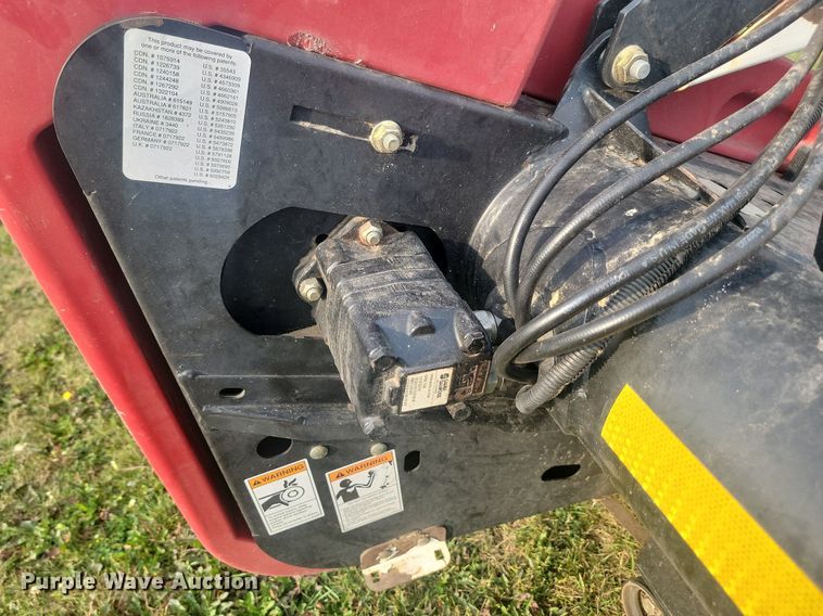 image for item LQ9063 2008 Case 2162  draper head