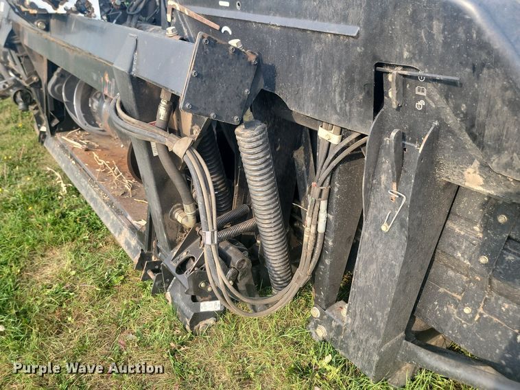 image for item LQ9063 2008 Case 2162  draper head