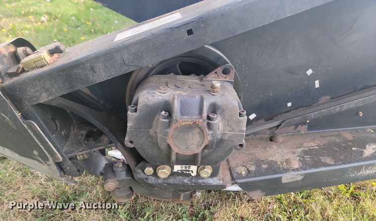 image for item LQ9063 2008 Case 2162  draper head