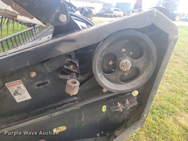 image for item LQ9063 2008 Case 2162  draper head